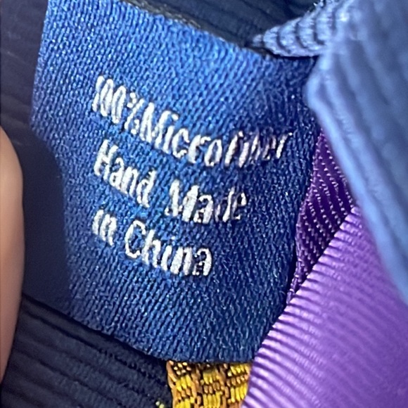 Pineapple Skinny Men’s Tie - AUSCufflinks Navy Thin Tie - Picture 8 of 12